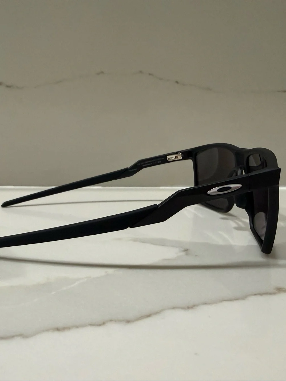 Oakley Futurity Sunglasses